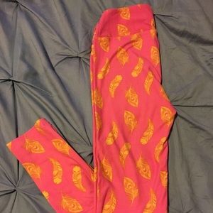 Lularoe OS feather leggings